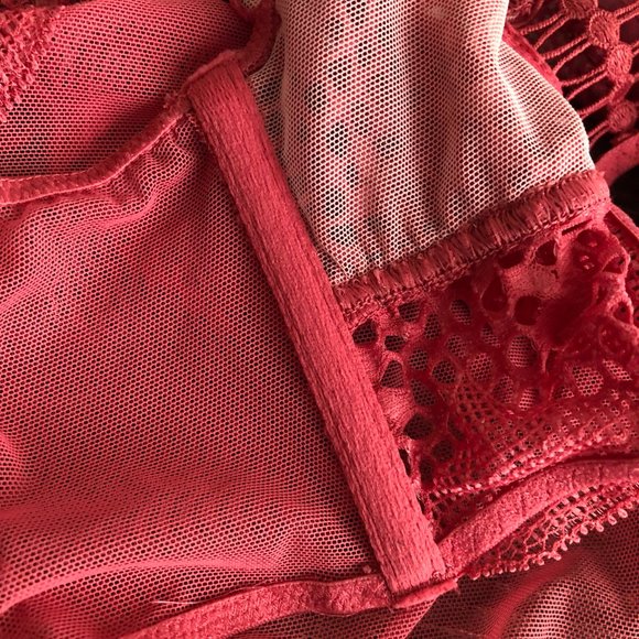 NWOT VS Very Sexy Bralette in Lacey Rose Size Medium - Picture 6 of 9